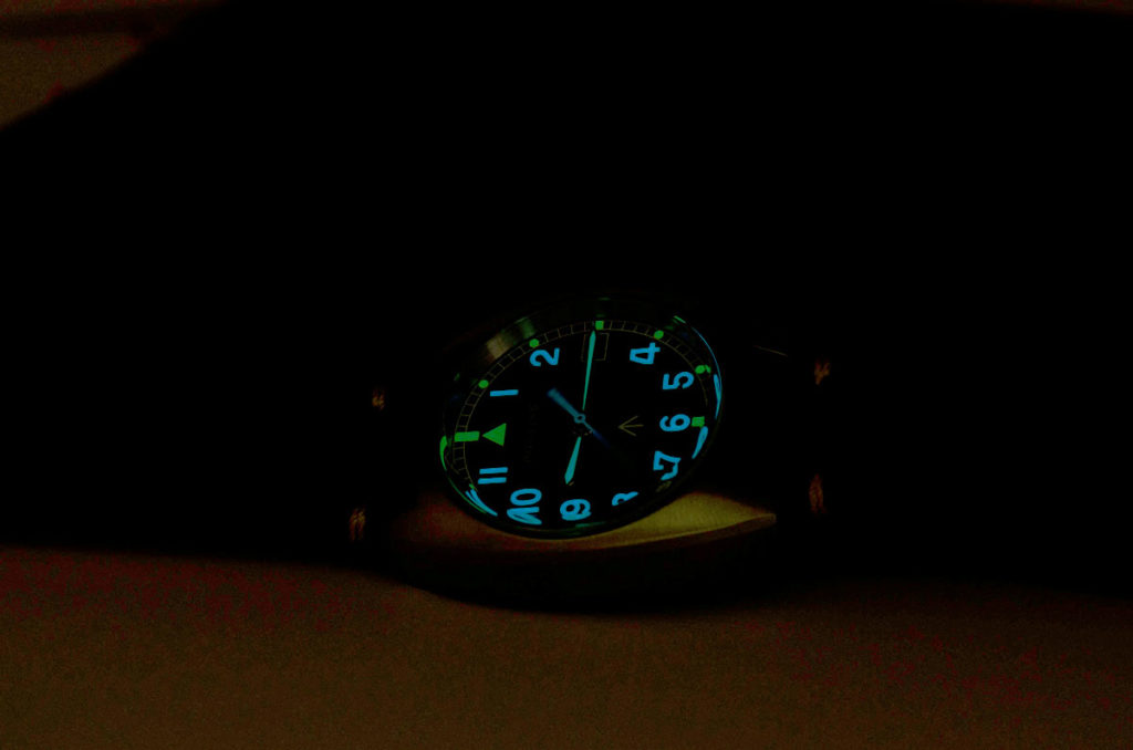 pouying royalbar watch comes with swiss super lume